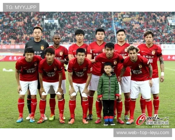 冠军球队新援亮相首秀表现抢眼引发期待，冠军联赛